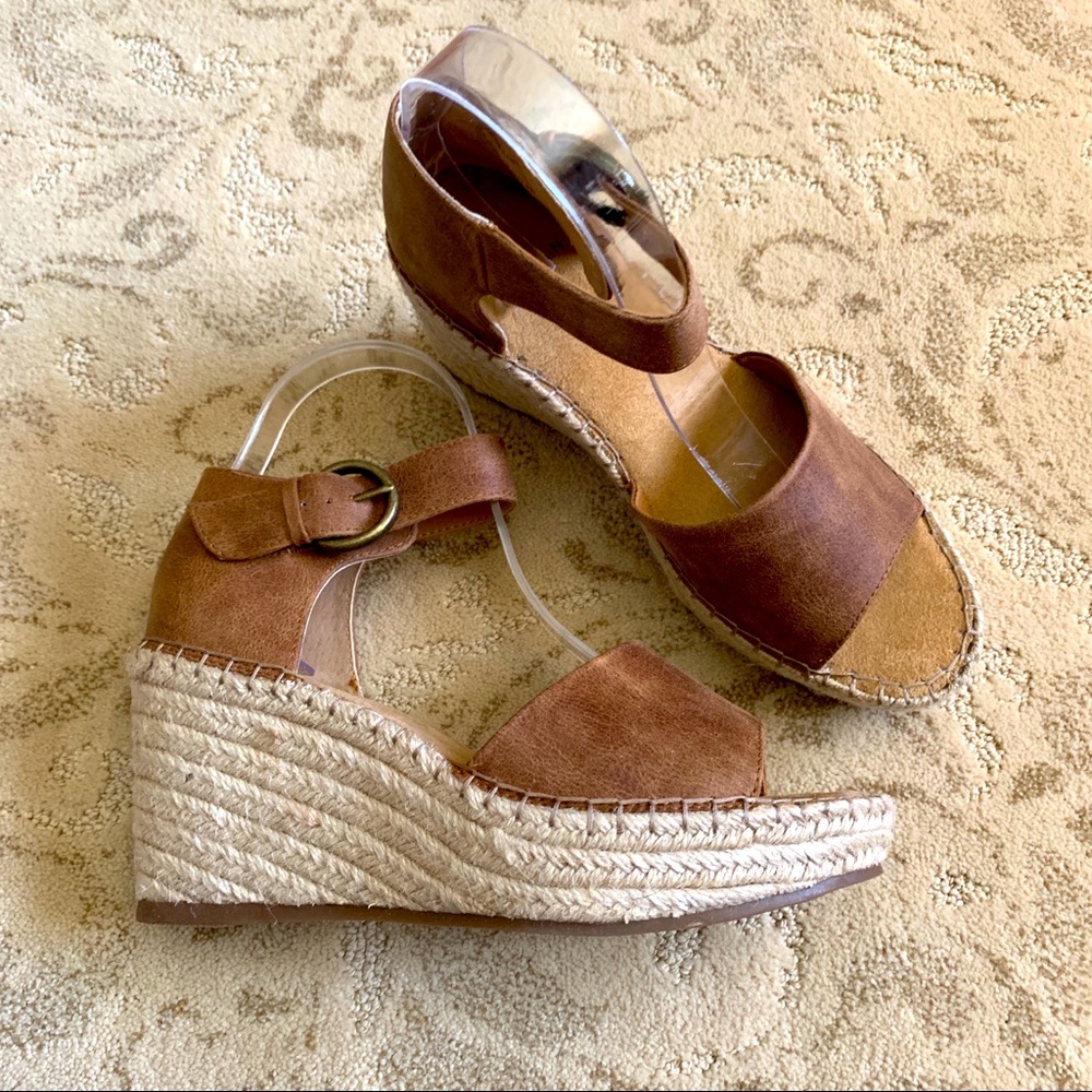 White Mountain Viewridge Espadrille Wedge Sandal - Picture 5 of 15